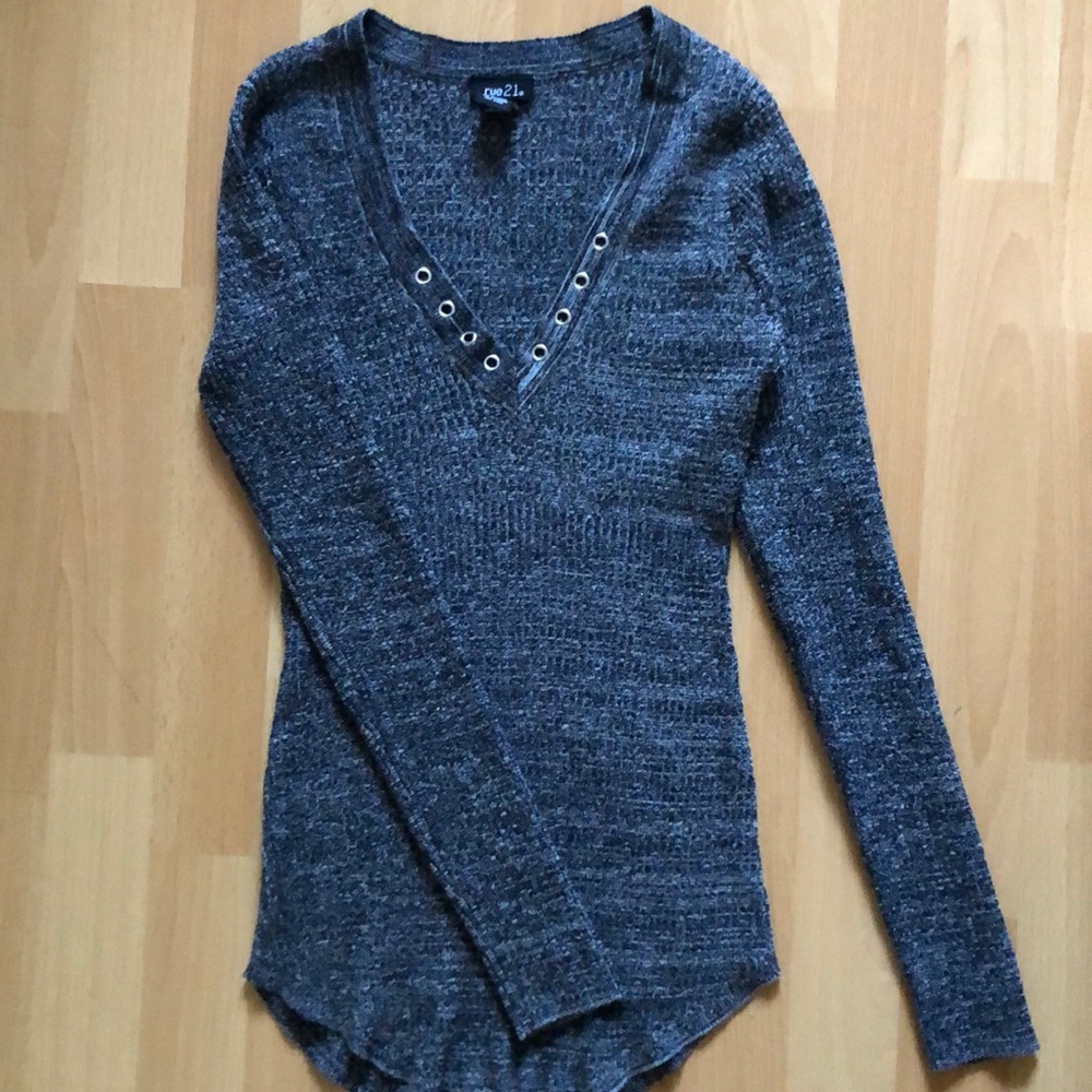 Gray Ribbed V-neck Sweater